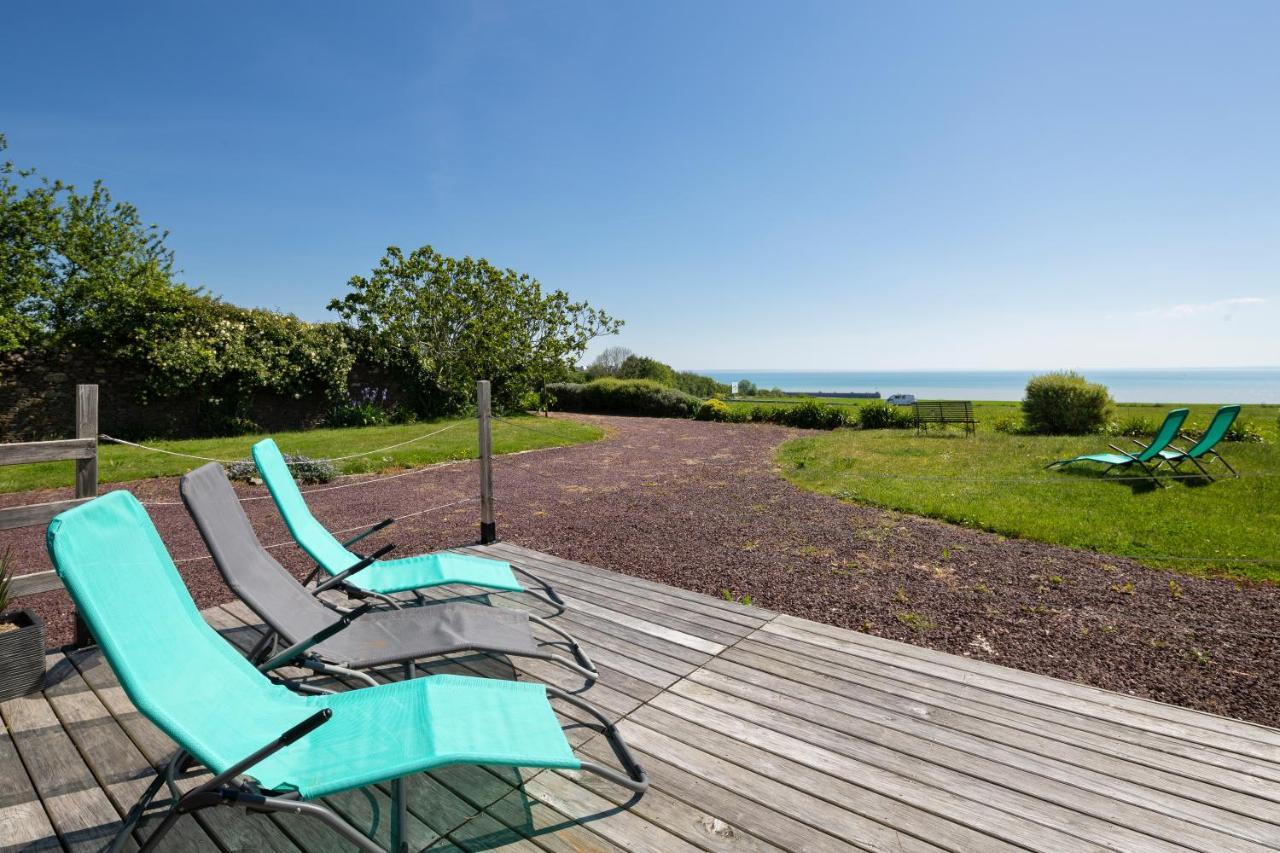La Métairie du Vauhariot: Seaside Lodge with Heated Pool and Mont Saint-Michel View Cancale Exterior photo