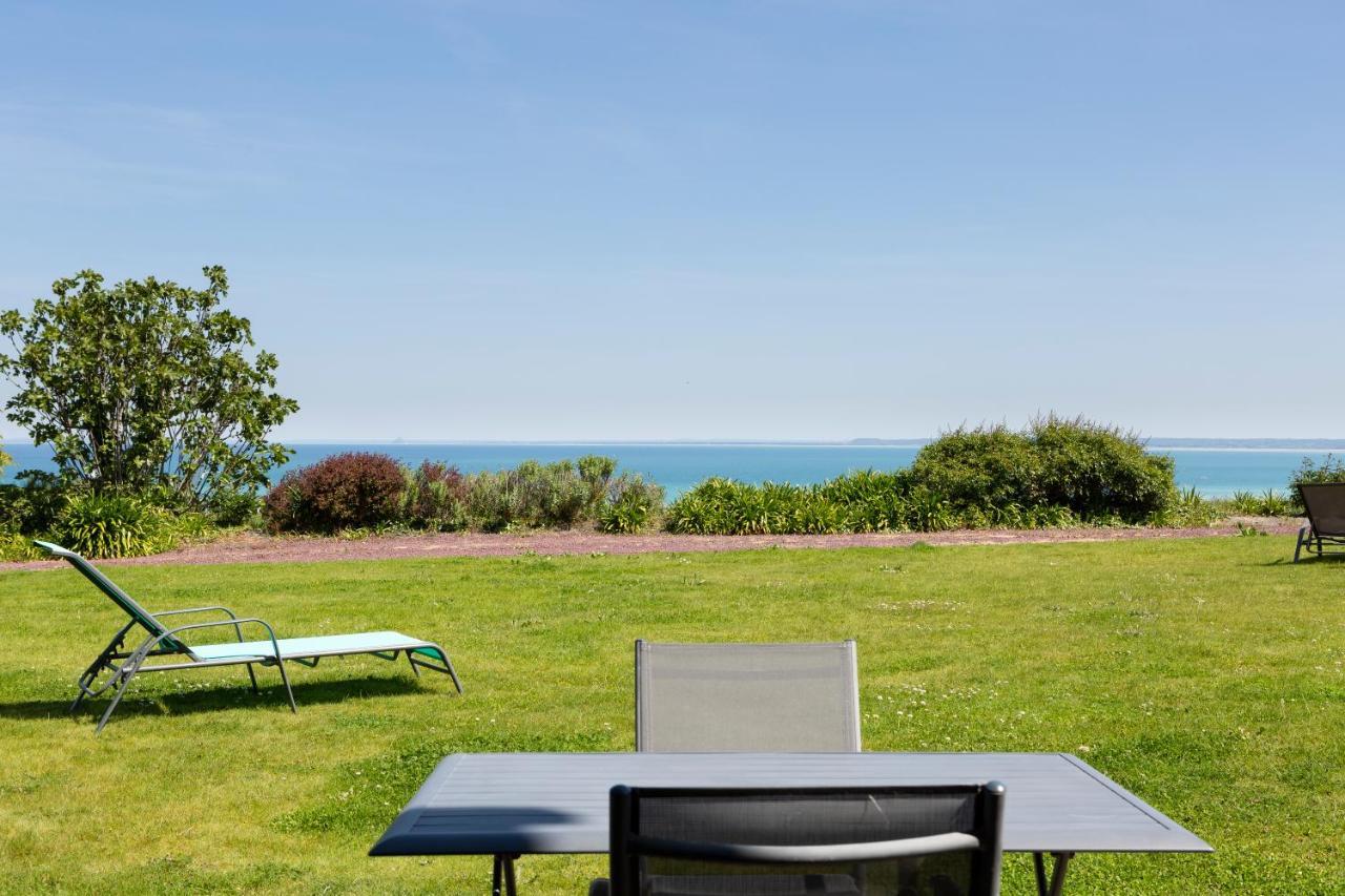 La Métairie du Vauhariot: Seaside Lodge with Heated Pool and Mont Saint-Michel View Cancale Exterior photo
