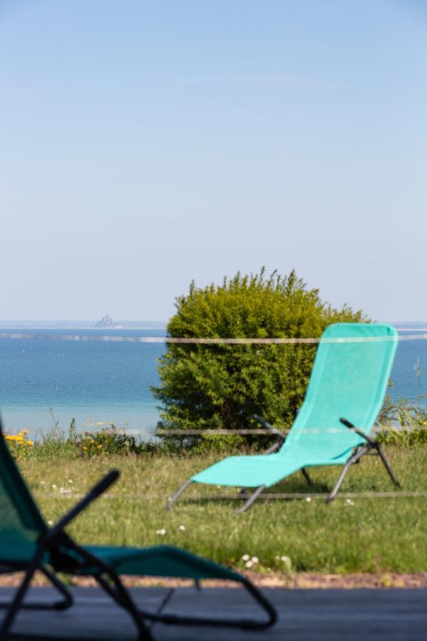 La Métairie du Vauhariot: Seaside Lodge with Heated Pool and Mont Saint-Michel View Cancale Exterior photo