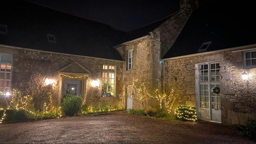 La Métairie du Vauhariot: Seaside Lodge with Heated Pool and Mont Saint-Michel View Cancale Exterior photo