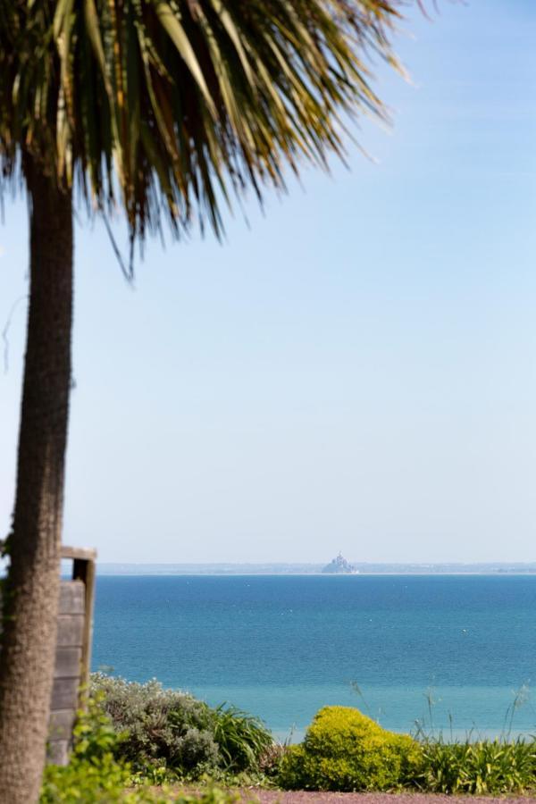 La Métairie du Vauhariot: Seaside Lodge with Heated Pool and Mont Saint-Michel View Cancale Exterior photo