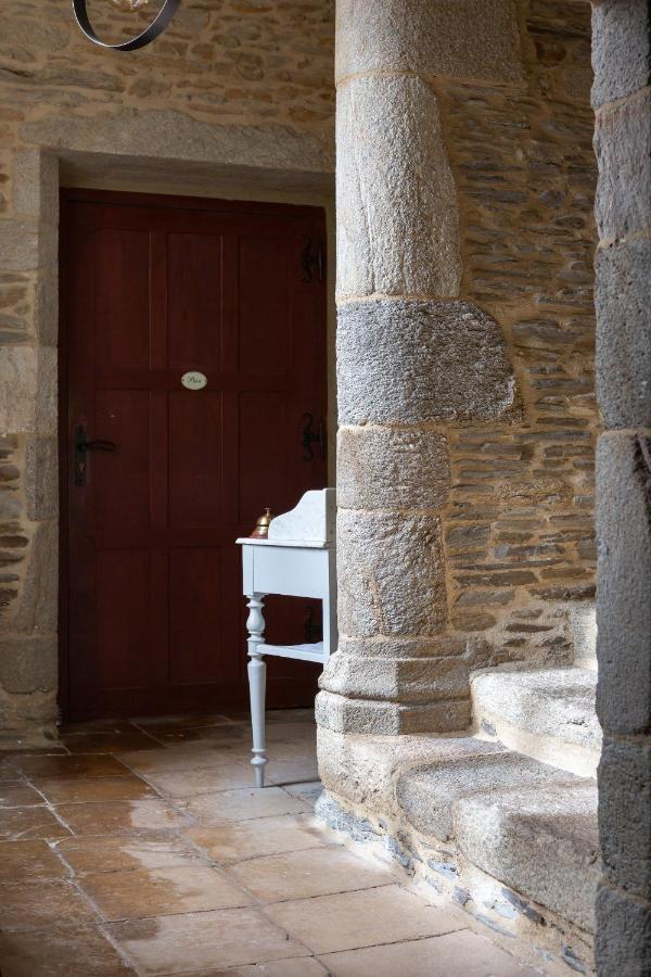 La Métairie du Vauhariot: Seaside Lodge with Heated Pool and Mont Saint-Michel View Cancale Exterior photo